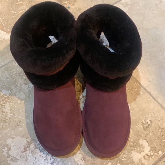 UGG Fluff Mini Boot - Picture 2 of 10